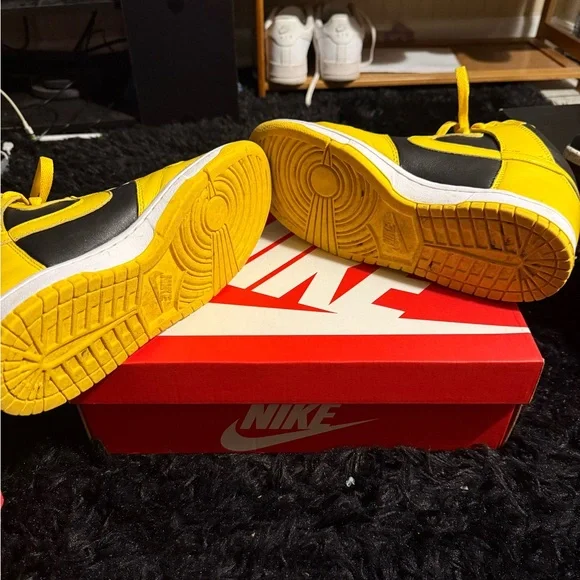 COPY - Nike air dunk Iowa edition size 8.5 men - Picture 6 of 6